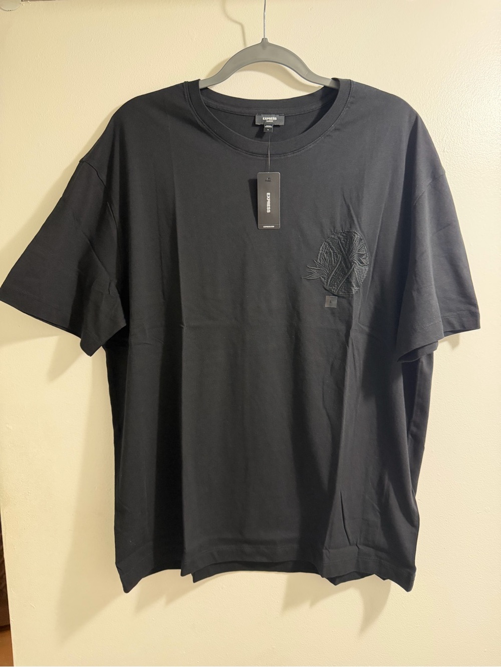 Express Black Short-Sleeve Crew T-Shirt with Subtle Chest Embroidery